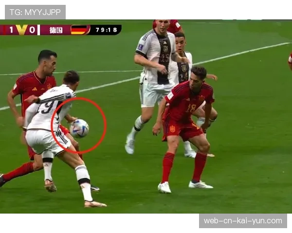 巴黎后卫扎巴尔尼禁区内手球投诉 VAR以证据不足支持未判罚